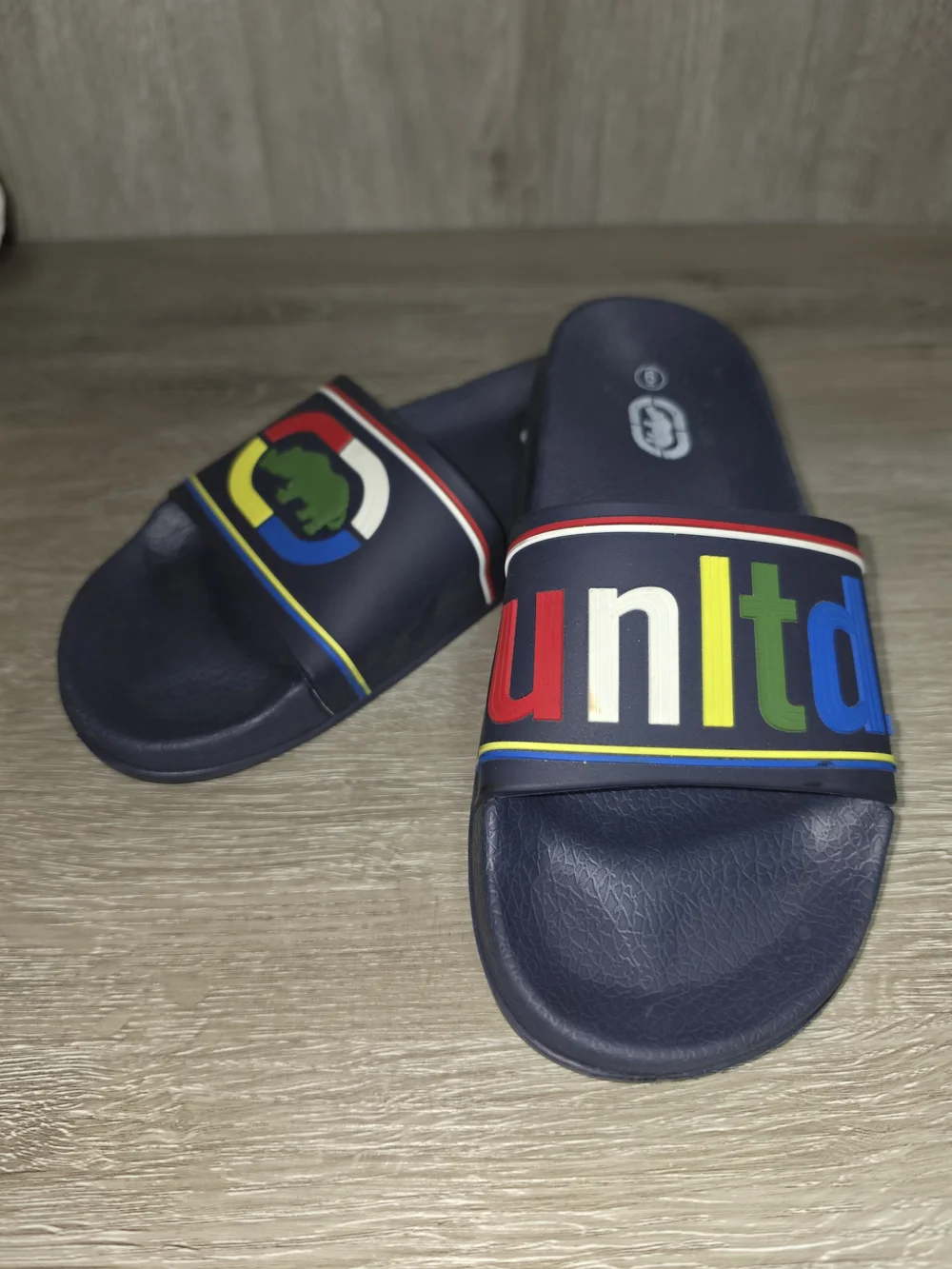 Ecko Unltd. Kids Navy Slides Multicolor Boys Size 6
